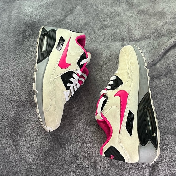 Nike Air Max ID ‘Mama Bear’ Women’s Tan/Pink Sz 8.5 - Picture 2 of 10